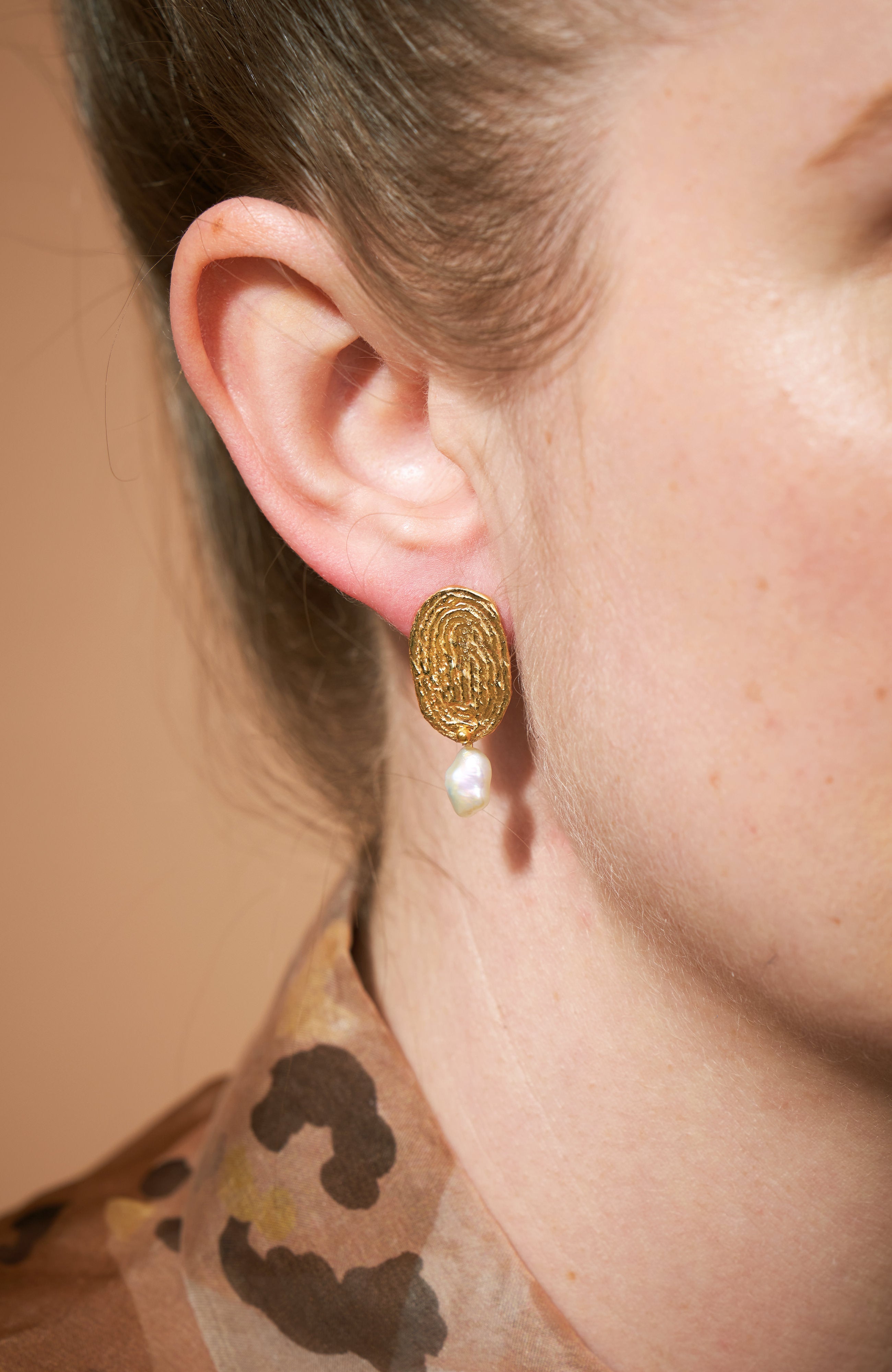 Thumbprint Earrings / 14k Gold Plate