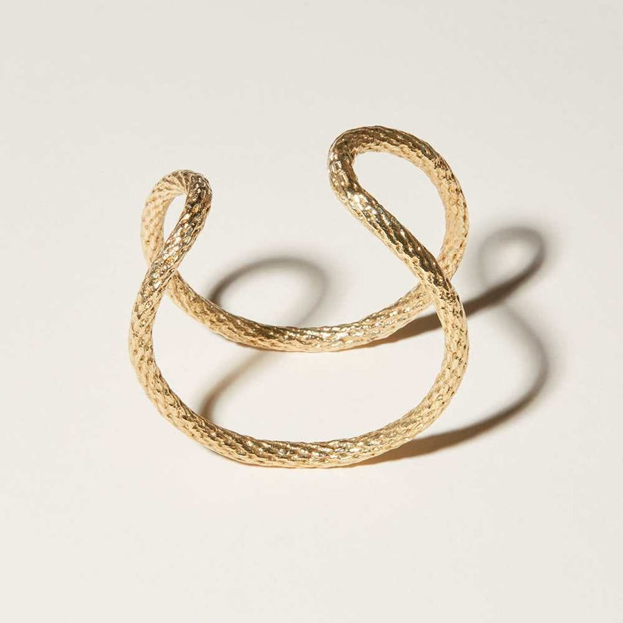 Part of the Sail Collection, the Leeward cuff is an all season, take anywhere piece of jewelry.